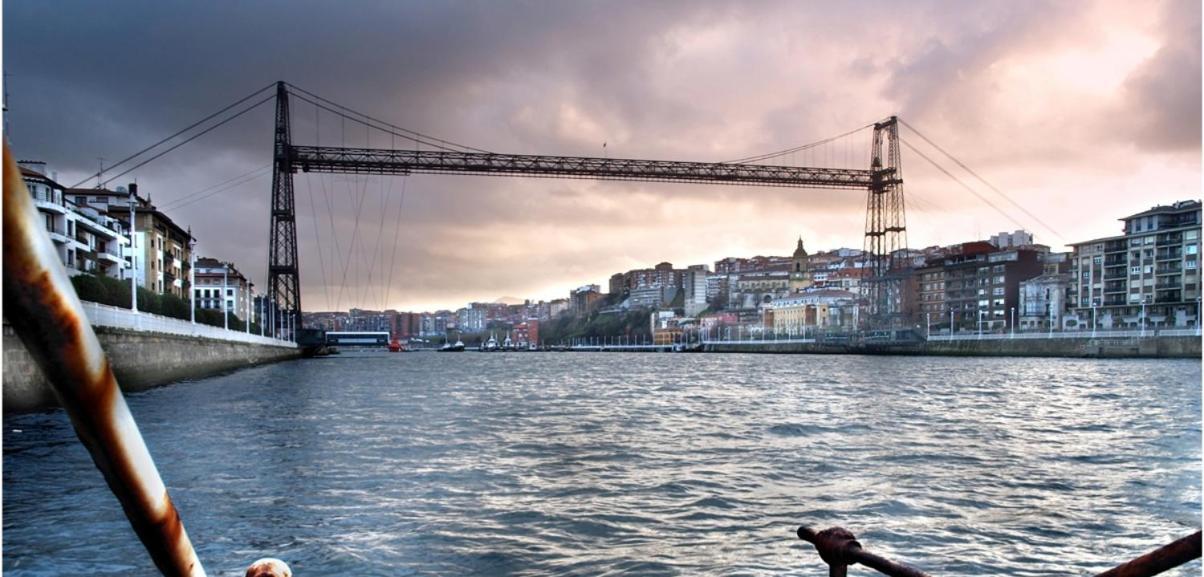 A 5 Minutos Andando Del Casco Viejo, Ayuntamiento, Plaza Circular Y Gran Via De Bilbao Y Proximo A Las 2 Lineas De Metro 外观 照片