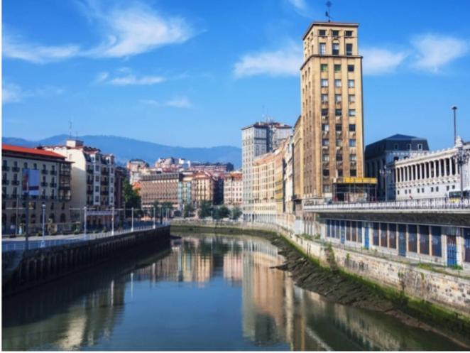A 5 Minutos Andando Del Casco Viejo, Ayuntamiento, Plaza Circular Y Gran Via De Bilbao Y Proximo A Las 2 Lineas De Metro 外观 照片